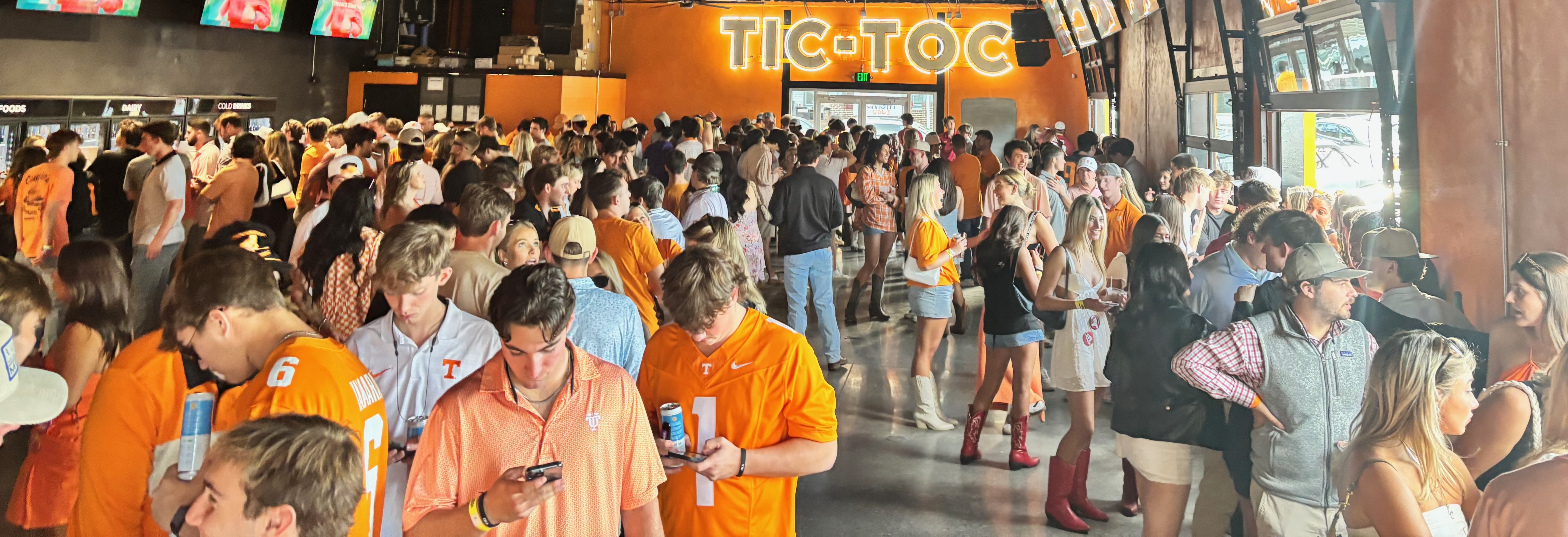 Packed house with Tennessee orange crowd