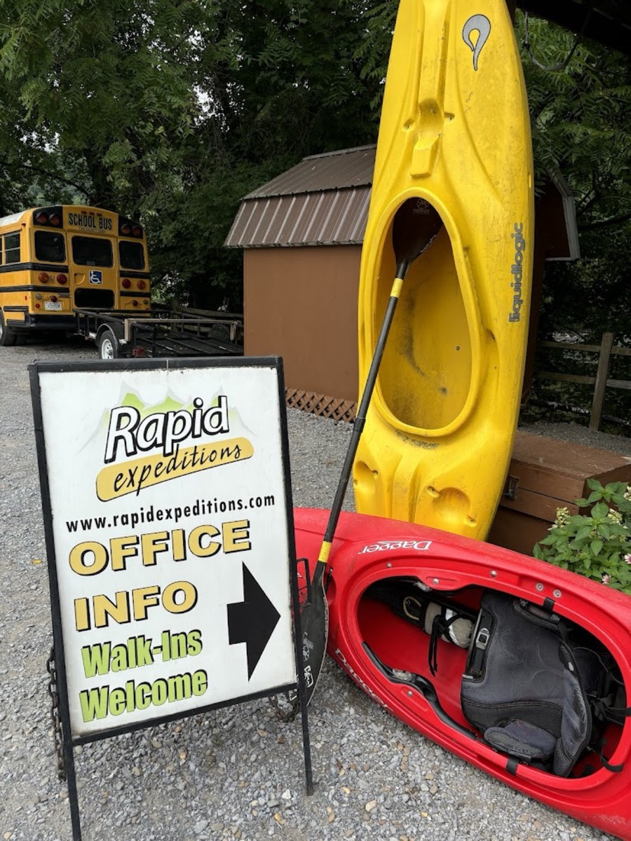 The Rapid Expeditions office and Bean Trees Cafe on Hartford Road
